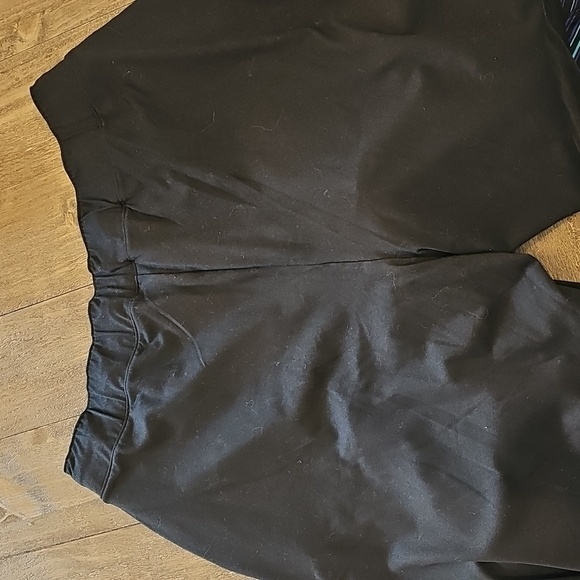 Under Armour Black Sweatpants with Pink Logo - Picture 4 of 4